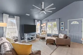 725 Ocracoke Drive, Wilmington, NC 28412 – photo 9: 17-web-or-mls-BTS05786