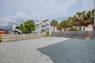 909 Carolina Beach Avenue N Unit 2b, Carolina Beach, NC 28428 – photo 7: 909CarolinaBeachAveNUnit2B(6)