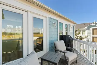 648 Ocean Boulevard W, Holden Beach, NC 28462 — 3-bedroom home in Bacon Island Harbor, Holden Beach, NC, photo 21 of 65: mls-DSC05428