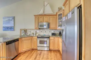 1302 New River Inlet Road, North Topsail Beach, NC 28460 – photo 18: The Greenwood Kitchen