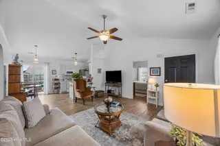 5400 Sun Coast Drive, Wilmington, NC 28411 – photo 19: 19_living room