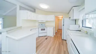 1076 Clubview Lane SW, Calabash, NC 28467 — 3-bedroom manufactured home in Village At Calabash, Calabash, NC, photo 11 of 23