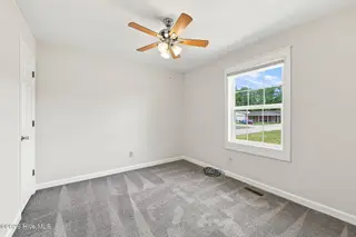 104 Bayberry Road, Newport, NC 28570 – photo 12: 24-web-or-mls-IMG_0183_edit