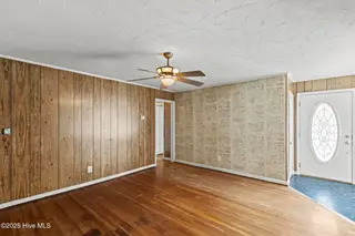 200 Banks Street, Jacksonville, NC 28540 — 3-bedroom home in New River Homes, Jacksonville, NC, photo 5 of 50