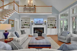853 Gull Point Road, Wilmington, NC 28405 — 4-bedroom home in Landfall, Wilmington, NC, photo 12 of 52: 013_img_7508_831