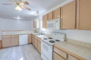 668 Westwood Road, Southport, NC 28461 — 3-bedroom home in Boiling Spring Lakes, Southport, NC, photo 9 of 30
