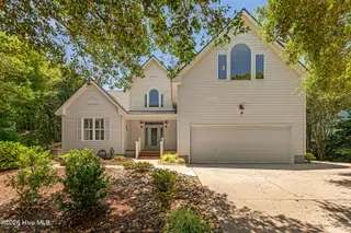 573 Coral Ridge Road, Pine Knoll Shores, NC 28512 – photo 1: Stunning Pine Knoll Shores home