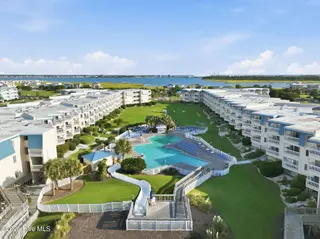 1904 E Fort Macon Road 301, Atlantic Beach, NC 28512 – photo 6: 1-web-or-mls-APATB-#301---001_edit - Cop