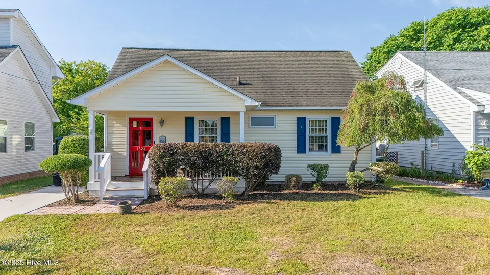 1524 Ann Street, Beaufort, NC 28516 – photo 1 of 41: Main