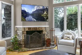 2811 Deerfield Lane N, Wilson, NC 27896 — 5-bedroom home in Deerfield, Wilson, NC, photo 13 of 42: Den 2