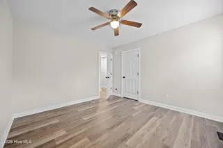 711 Ann Street, Wilmington, NC 28401 – photo 12: 19_bedroom