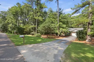 504 Shelton Drive, Aberdeen, NC 28315 – photo 16: 48-web-or-mls-IMG_0347