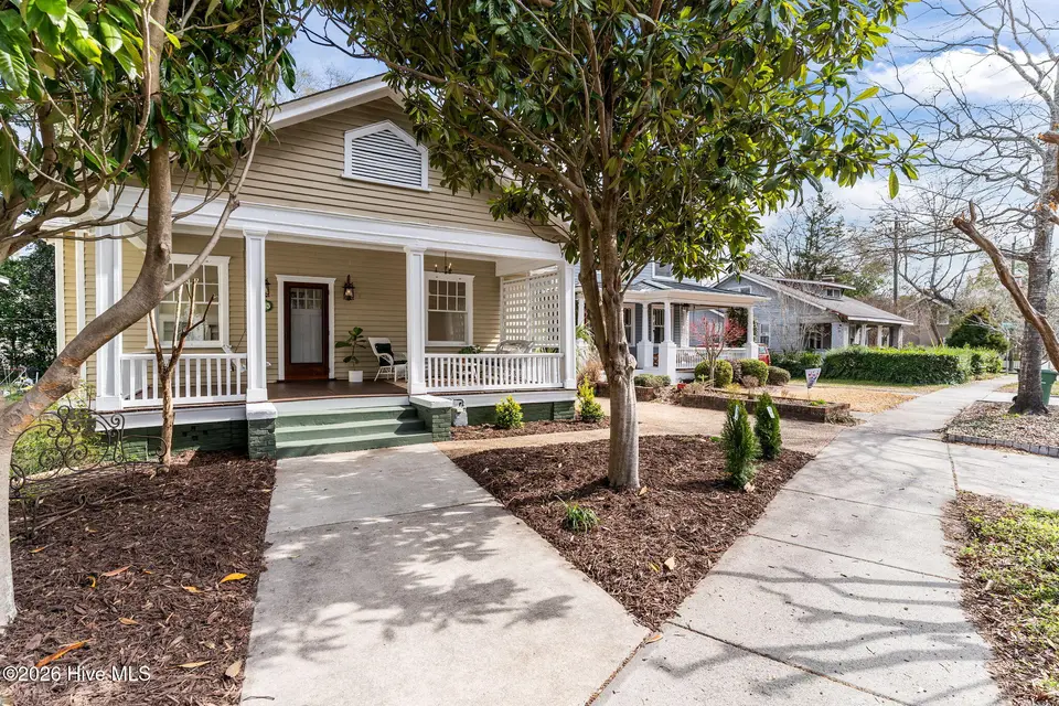1805 Wrightsville Avenue, Wilmington, NC 28403 – photo 1 of 43: Front of house