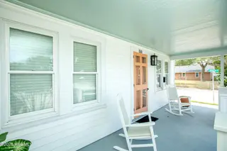 800 Mulberry Street, Beaufort, NC 28516 – photo 10: 800 MULBERRY NEW PAINT (7)