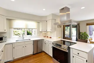 35 Doral Drive, Pinehurst, NC 28374 – photo 11: kitchen3