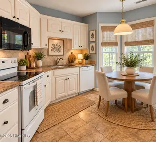 2018 Fairways West Drive, New Bern, NC 28562 — 3-bedroom home in Greenbrier, New Bern, NC, photo 4 of 13: Kitchen