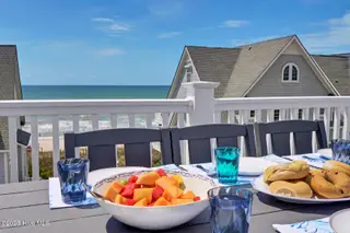 4254 Island Drive, North Topsail Beach, NC 28460 – photo 10: PJA15669