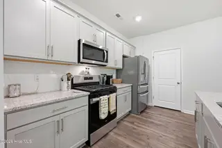 1022 Minnette Circle, New Bern, NC 28562 – photo 13: 28-web-or-mls-DSC_7619