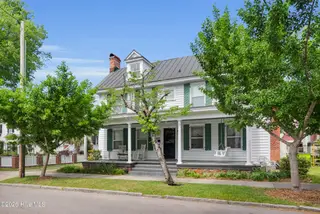 208 Johnson Street, New Bern, NC 28560 – photo 6: 208 Johnson Street