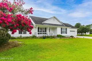 301 Ransom Brook Court, Beaufort, NC 28516 – photo 5: 3-web-or-mls-chadwick-visuals-301-ransom