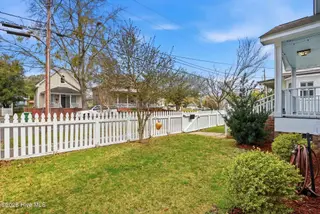 708 Chestnut Street, Wilmington, NC 28401 – photo 5: 7_708_Chestnut_St_010