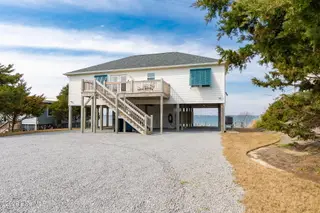 1810 Emerald Drive, Emerald Isle, NC 28594 – photo 3: 4-web-or-mls-chadwick-visuals-1810-Emera