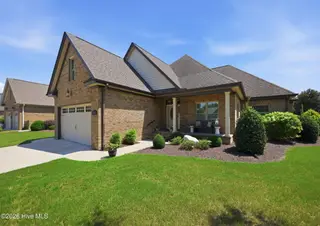 3713 Prestwick Place, Greenville, NC 27834 – photo 4: 4-web-or-mls-BLS_0190-edit