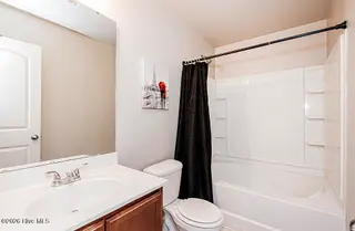 811 Sugar Creek Road, Rocky Mount, NC 27804 – photo 7: Owner's Bath
