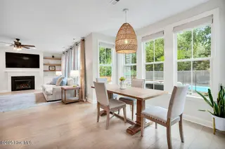 5004 Laurenbridge Lane, Wilmington, NC 28409 – photo 18: BREAKFAST NOOK