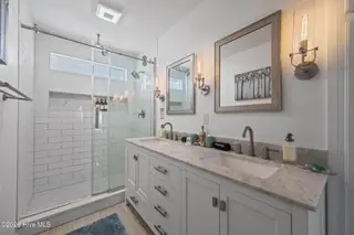 515 N Topsail Drive, Surf City, NC 28445 – photo 5: 47-web-or-mls-_RAD8930