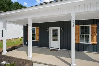 304 S Sycamore Street, Fremont, NC 27830 – photo 2: 03-304 S Sycamore St-3