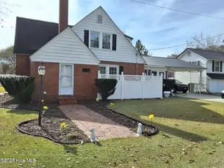 215 N Elm Street, Chadbourn, NC 28431 – photo 6: 20251116133327314316000000-o