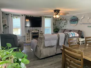 303 E 11th Street, Washington, NC 27889 – photo 16: Living Room