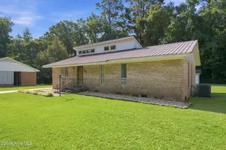 713 Pinewood Drive, Whiteville, NC 28472 – photo 2: 36-web-or-mls-DSC09330