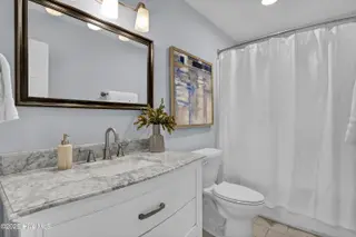 5122 Hunters Trail, Wilmington, NC 28405 – photo 13: Hall Bath