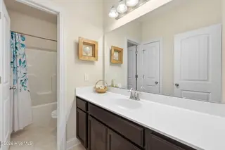 1031 Mackerel Manor, New Bern, NC 28562 – photo 17: 13-web-or-mls-0C0A4860
