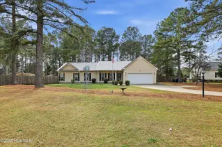 115 Grosbeak Court, Aberdeen, NC 28315 – photo 2: 2_img_7741