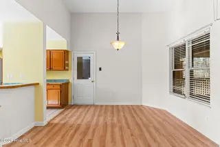 71 Fairway Drive, Shallotte, NC 28470 – photo 12: Dining area