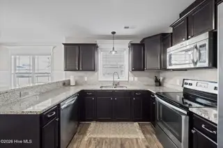 2203 Great Laurel Court, Greenville, NC 27834 – photo 4: 21-web-or-mls-BLS_0021