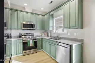 151 Kellerton Court, Winnabow, NC 28479 – photo 7: Kitchen