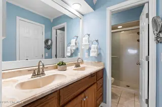 1916 Inlet Village Circle SW Unit 3a, Ocean Isle Beach, NC 28469 — 2-bedroom condo in Inlet Wacche, Ocean Isle Beach, NC, photo 21 of 38: Primary bath