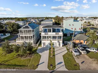 504 Ocean Boulevard Unit B, Carolina Beach, NC 28428 – photo 4: 1-web-or-mls-DJI_0951