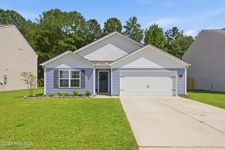 4100 Ocracoke Court, New Bern, NC 28560 – photo 1 of 35: 4100 Ocracoke Court, New Bern, NC 28560