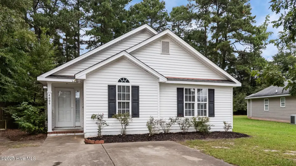 4009 Huntsmoor Lane, Wilson, NC 27896 – photo 1 of 27: Cover