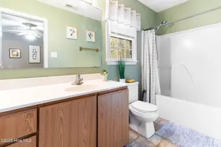 147 Liberty Park Road, Jacksonville, NC 28540 – photo 17: 19-web-or-mls-IMG_7219