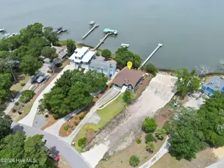 915 Chadwick Shores Drive, Sneads Ferry, NC 28460 – photo 3