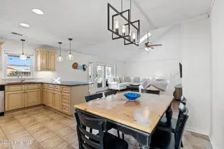 172 E Second Street, Ocean Isle Beach, NC 28469 – photo 14: 14-print-cammediallc.com (45 of 51)
