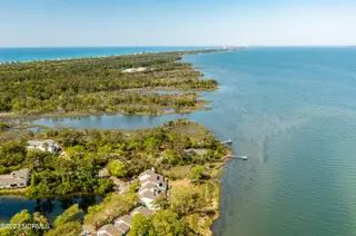4 West Court, Pine Knoll Shores, NC 28512 – photo 7: McGinnis Point West Court