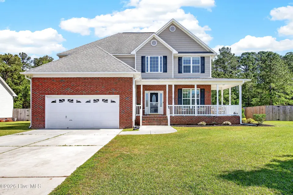 917 Stagecoach Drive, Jacksonville, NC 28546 – photo 1 of 37: 01-1