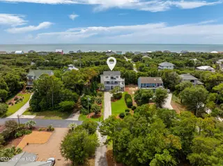 6611 Marsh Cove Road, Emerald Isle, NC 28594 – photo 2: Stunning soundside Emerald Isle home